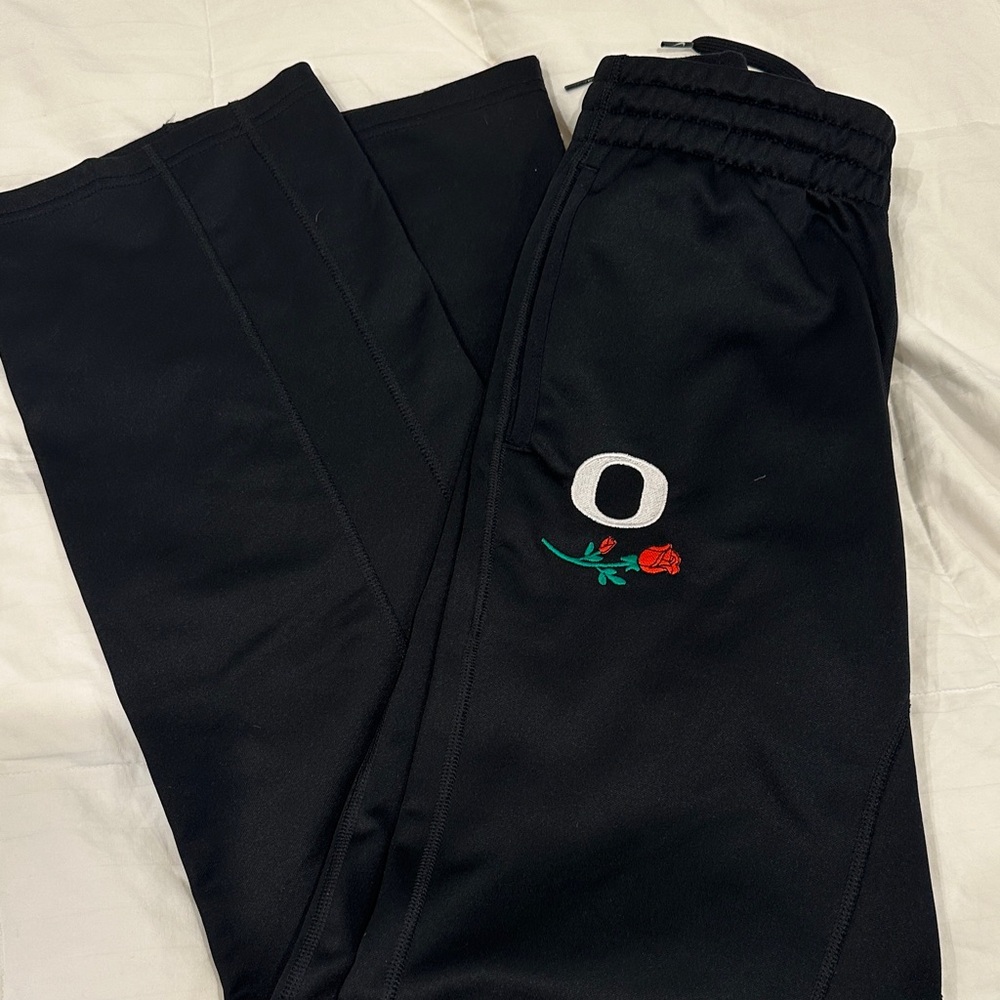 Nike university of Oregon Joggers with Rosebowl Embroidery